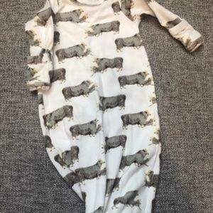 Kate Quinn Sheep Family Knotted Gown